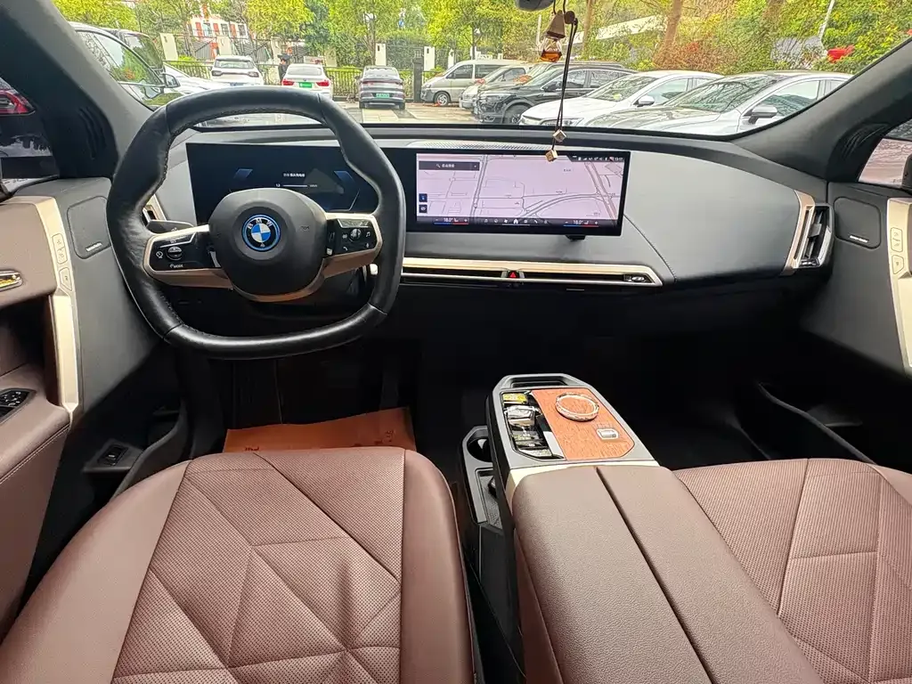 BMW iX 2023 из CN, фото 7