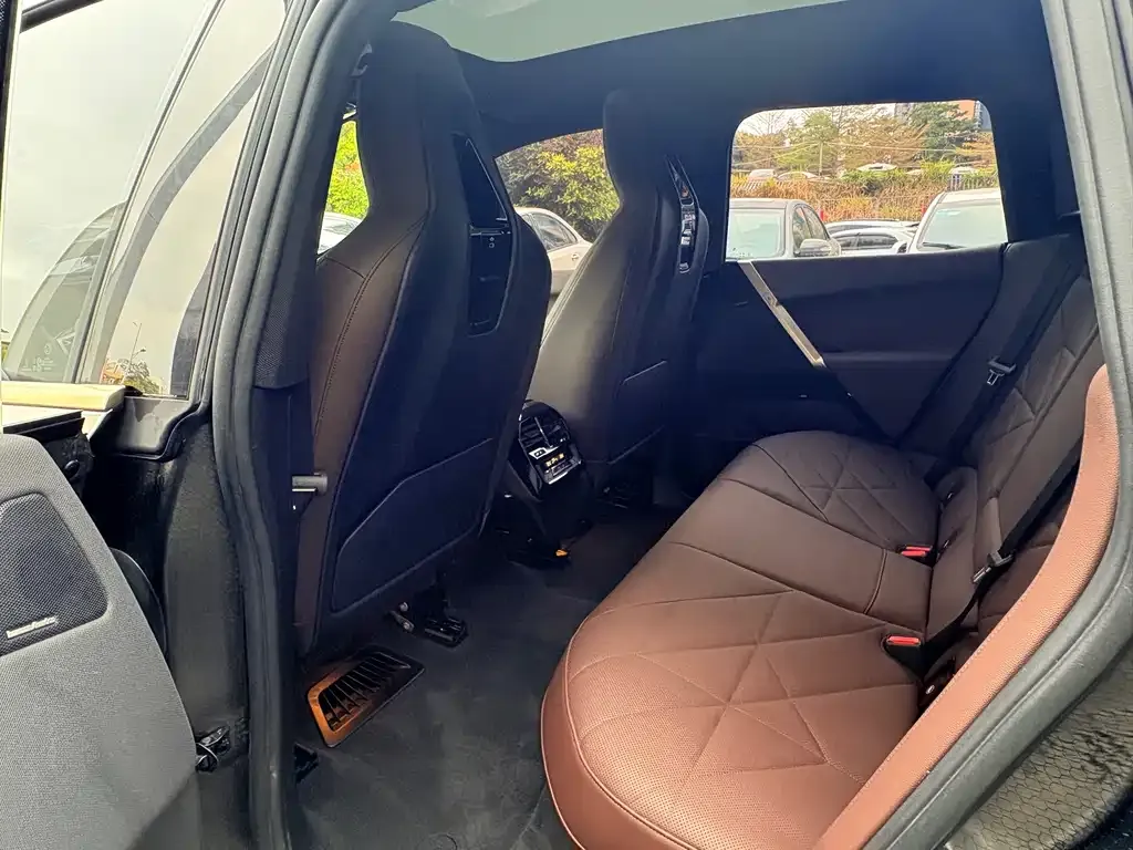 BMW iX 2023 из CN, фото 5