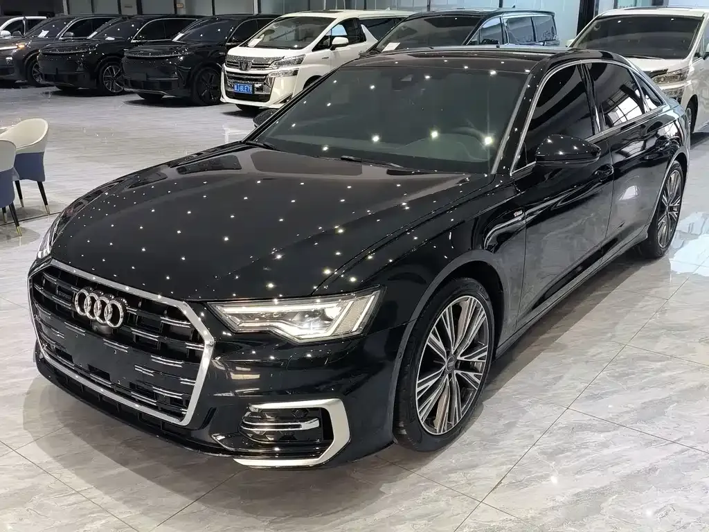 Audi A6L — фото 1
