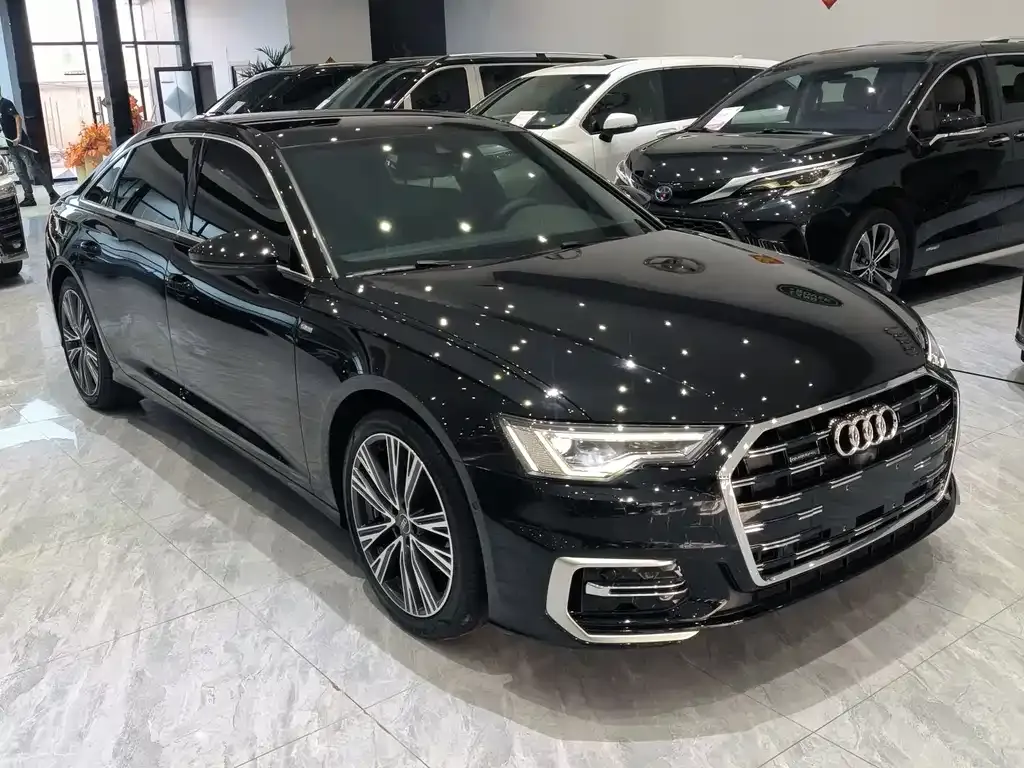 Audi A6L — фото 8