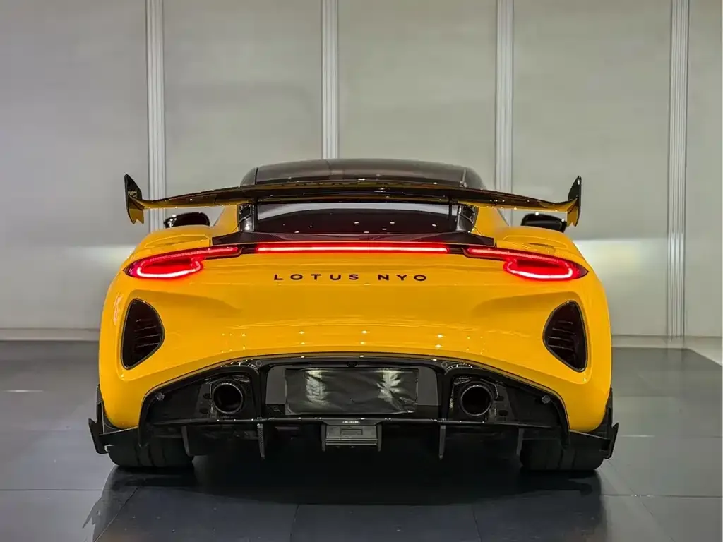 Lotus Emira 2023 из CN, фото 8