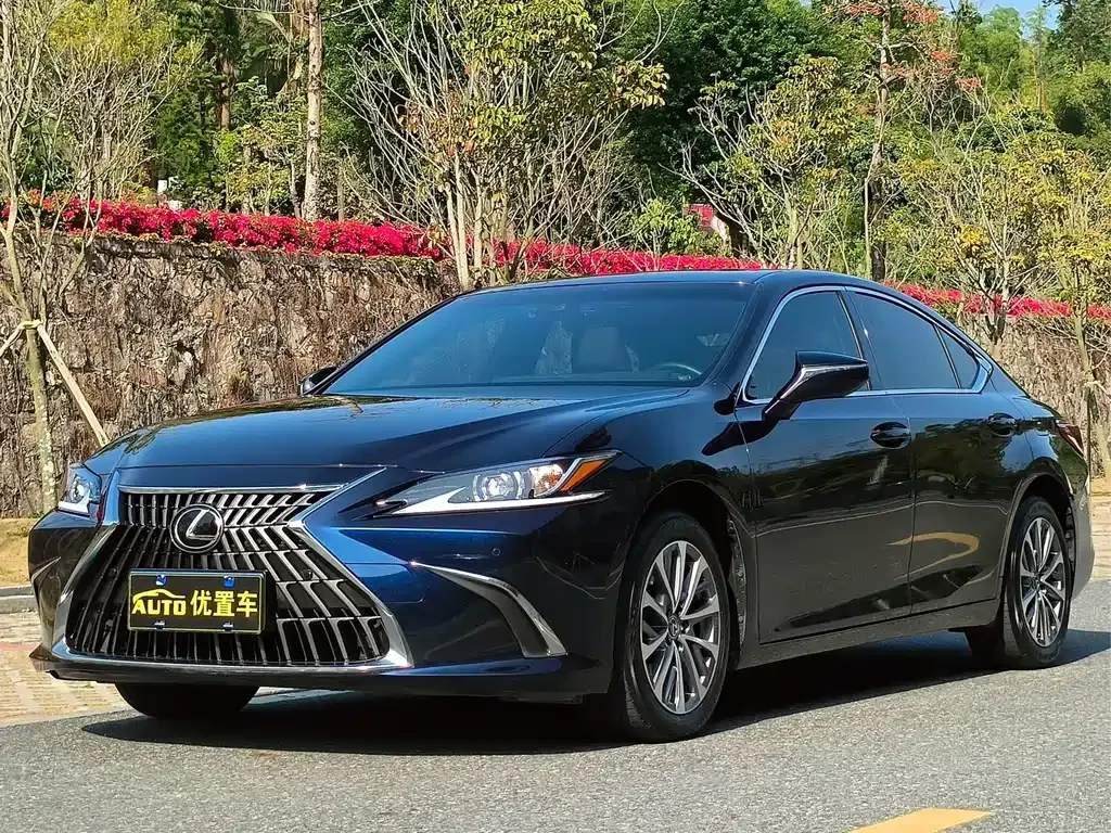 Lexus ES 2024 из CN, фото 1