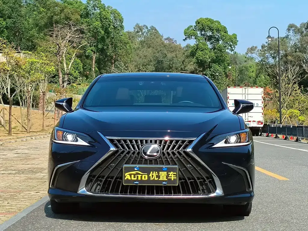 Lexus ES 2024 из CN, фото 3