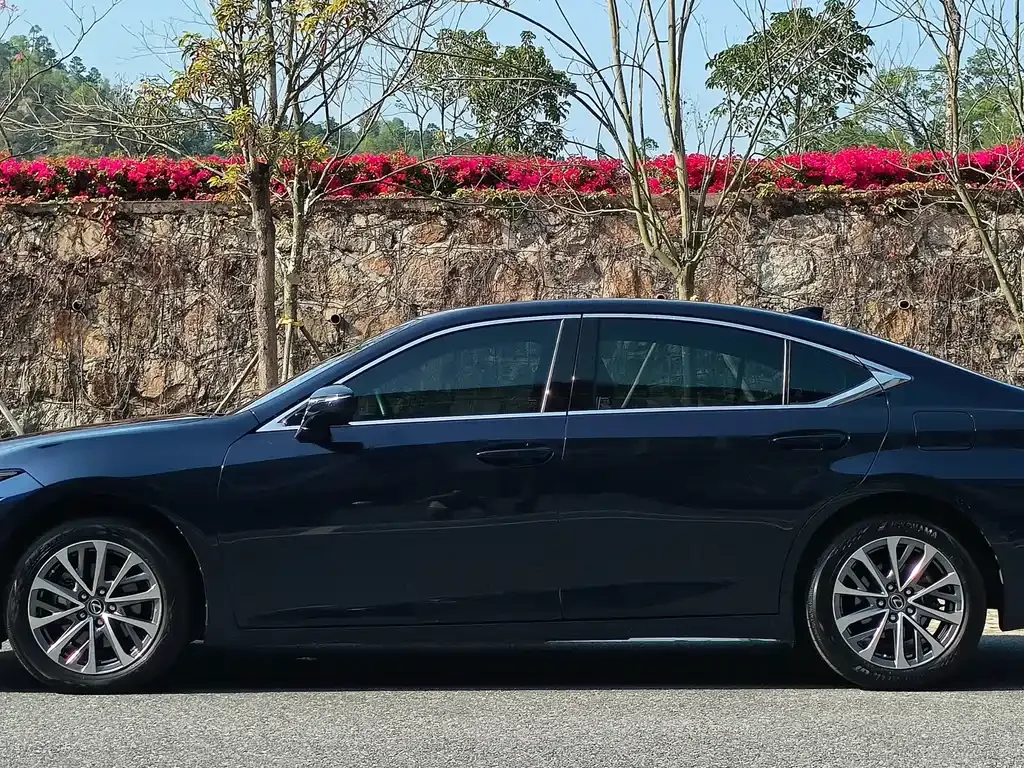 Lexus ES 2024 из CN, фото 5