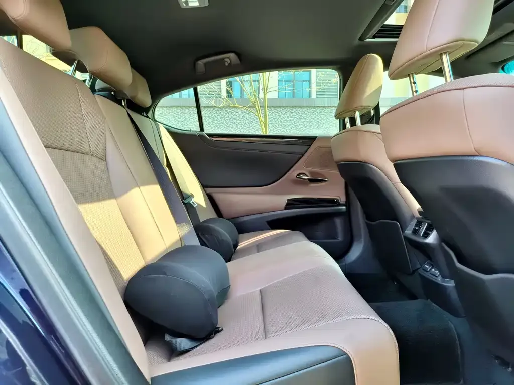 Lexus ES 2024 из CN, фото 7