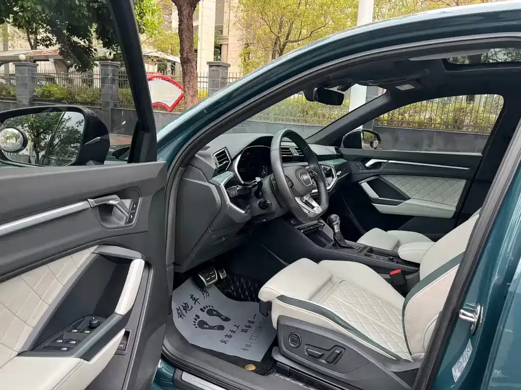 Audi Q3 Sportback — фото 4