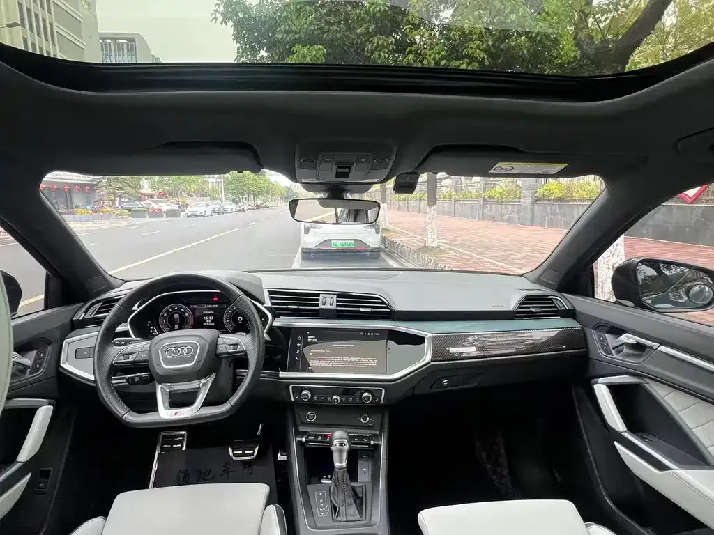 Audi Q3 Sportback — фото 2