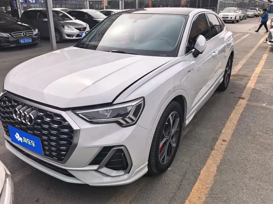Audi Q3 2021 из CN, фото 1