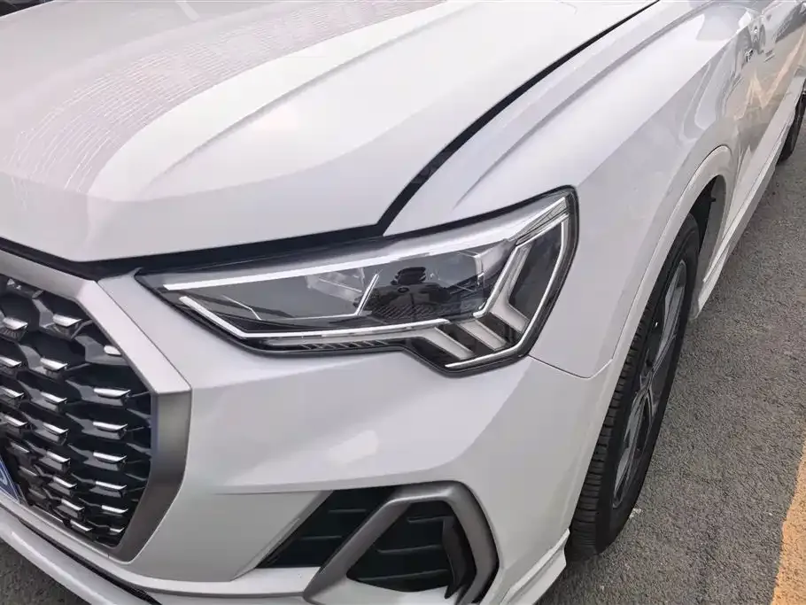 Audi Q3 2021 из CN, фото 8