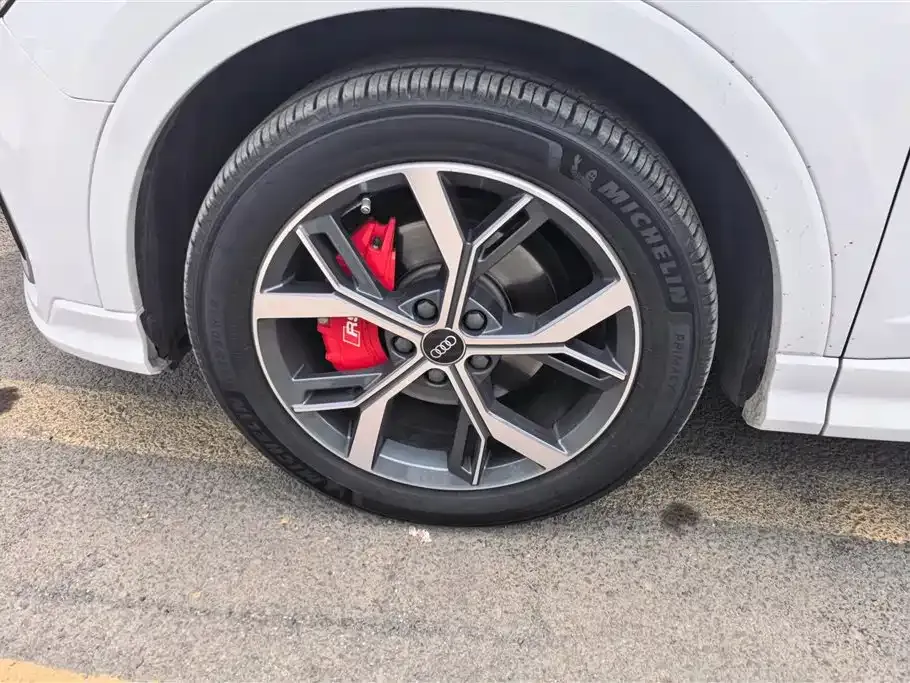 Audi Q3 2021 из CN, фото 6