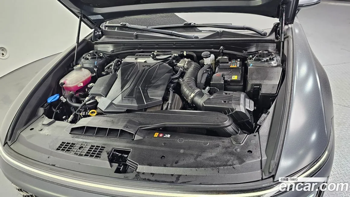 Hyundai Grandeur 2023 из KR, фото 3