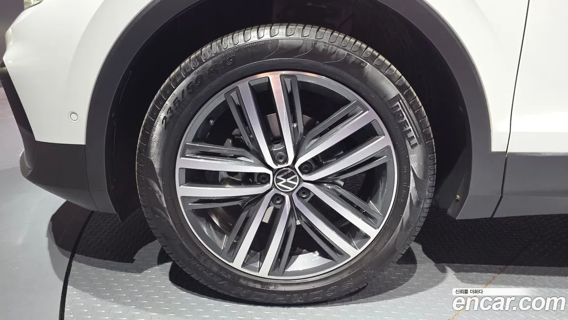 Volkswagen Tiguan 2023 из KR, фото 7