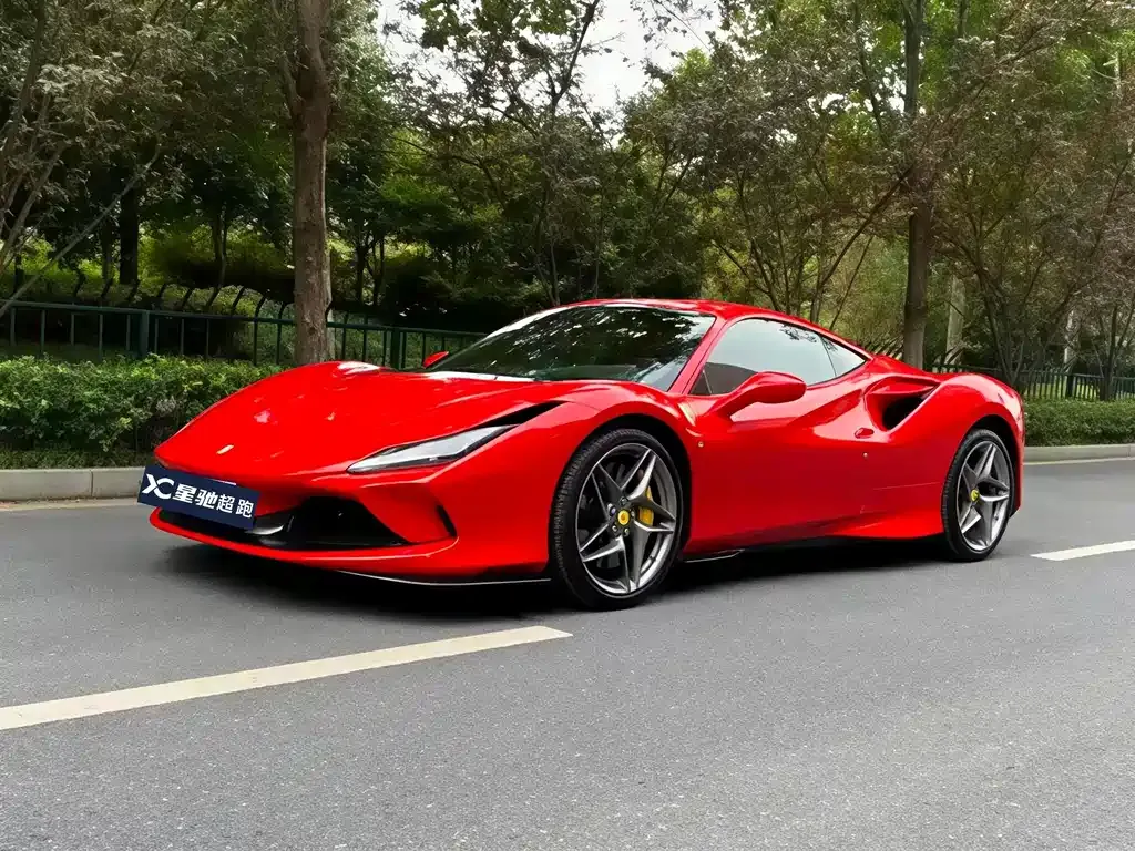Ferrari F8 — фото 1