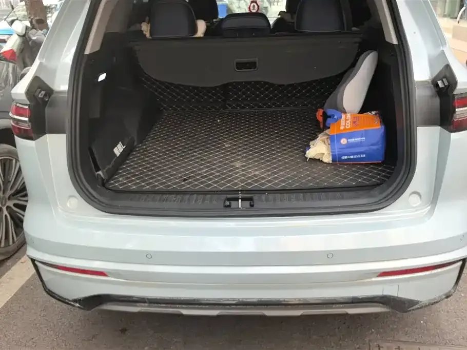 Geely Xingyue L 2022 из CN, фото 5