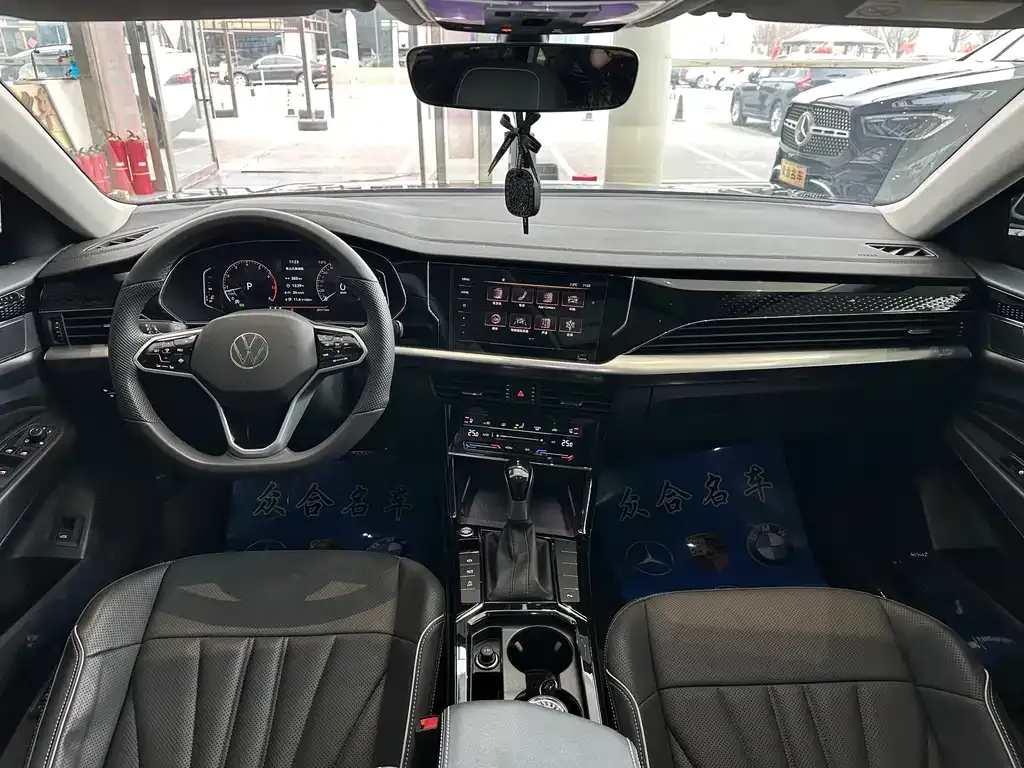 Volkswagen Passat 2024 из CN, фото 10