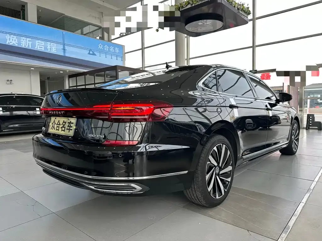 Volkswagen Passat 2024 из CN, фото 3