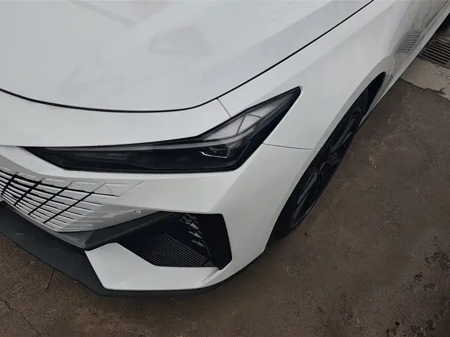Changan UNI-V 2023 из CN, фото 2