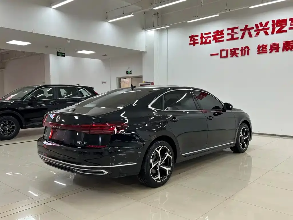 Volkswagen Passat — фото 4
