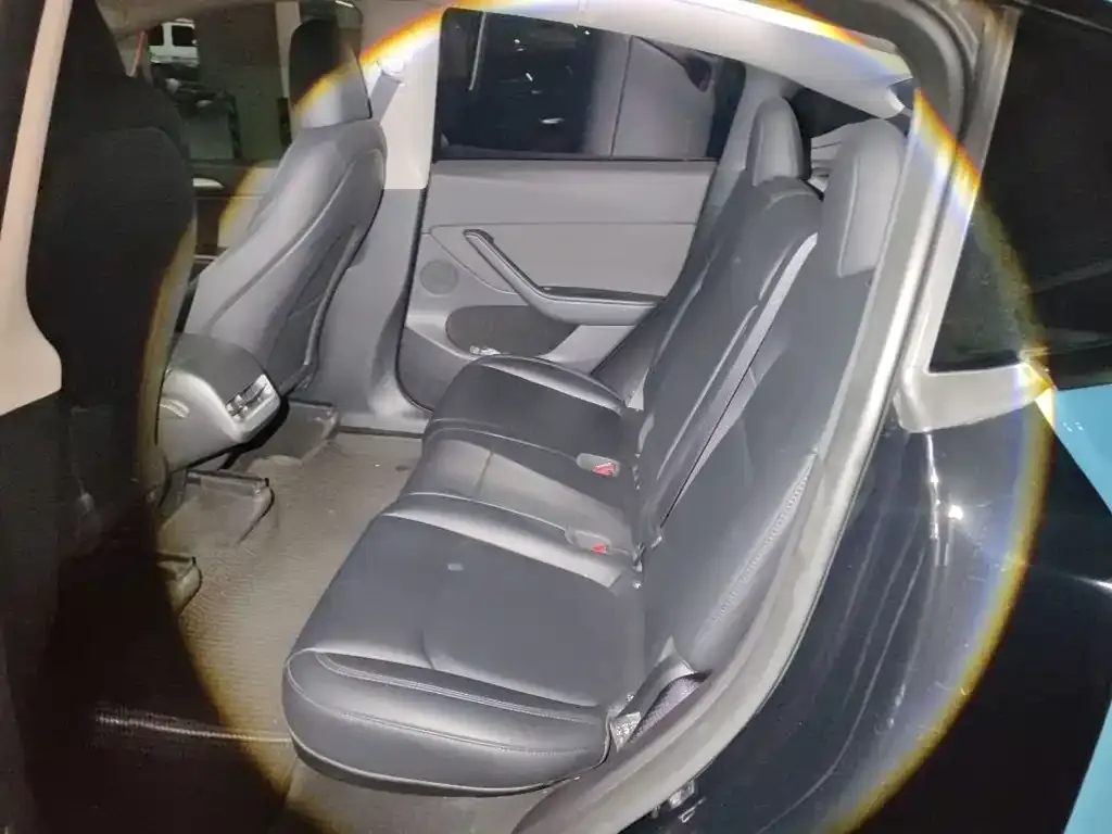Tesla Model Y 2024 из CN, фото 9