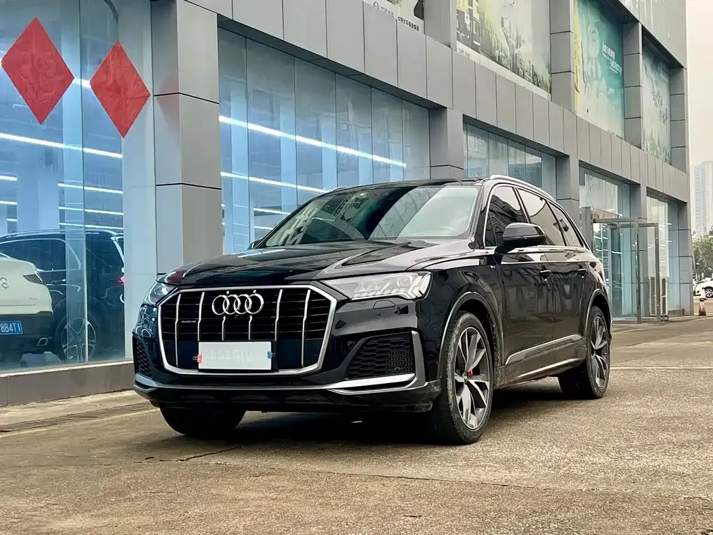 Audi Q7 2021 из CN, фото 1