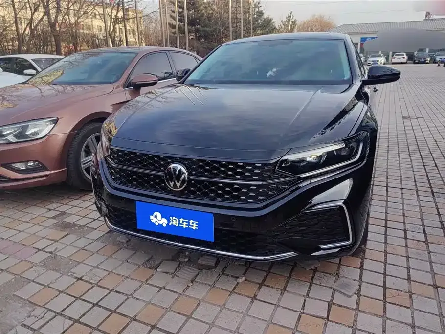 Volkswagen Passat — фото 6