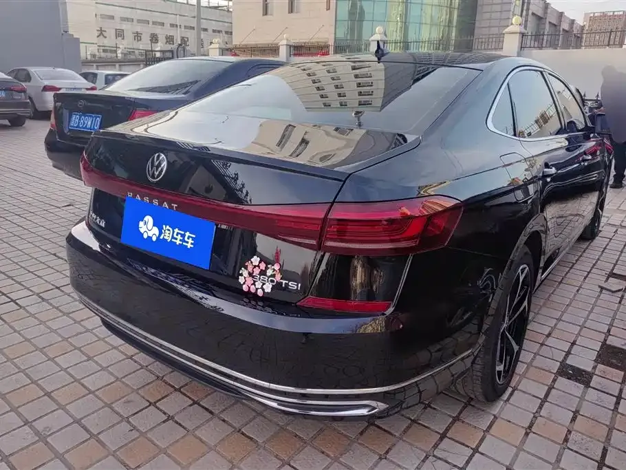 Volkswagen Passat — фото 10
