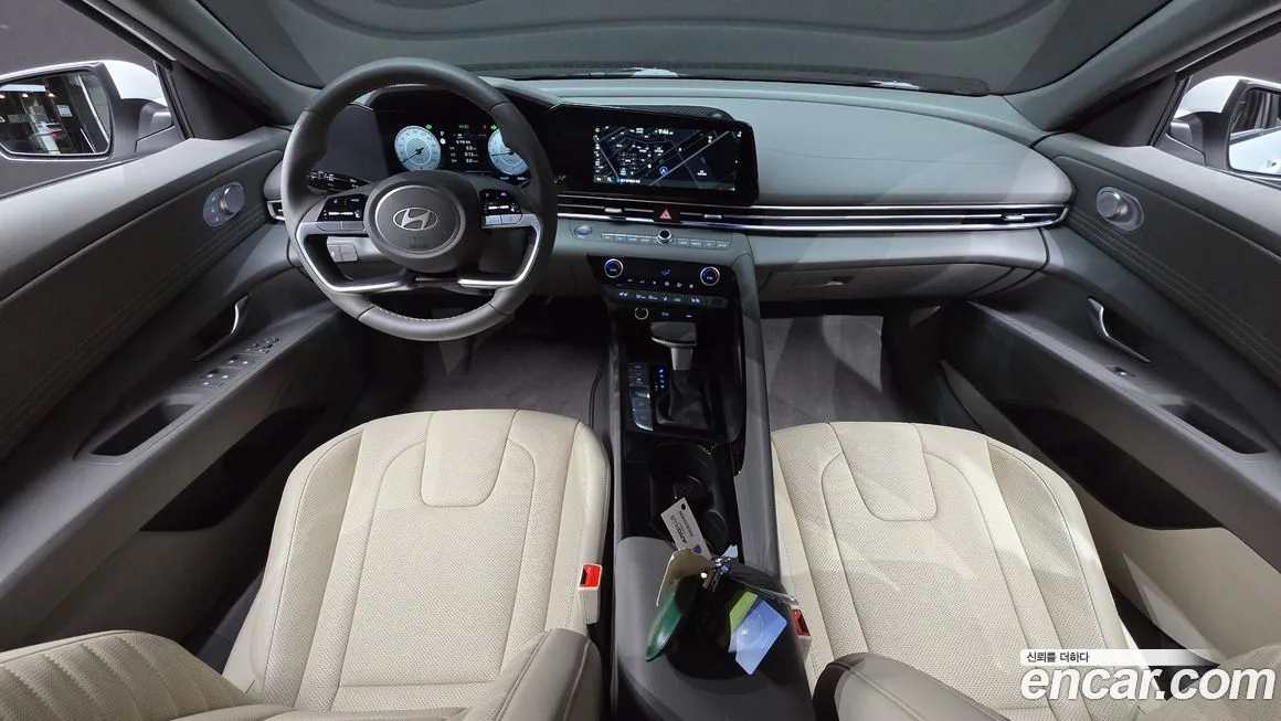 Hyundai AVANTE — фото 2