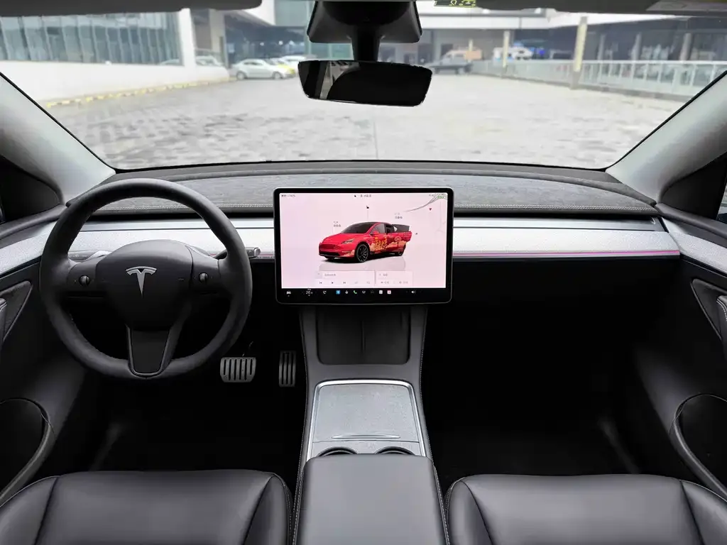 Tesla Model Y — фото 2