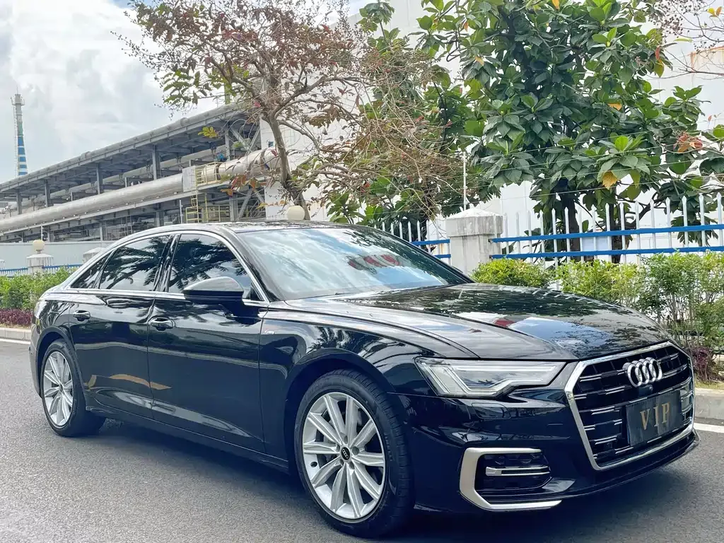 Audi A6L — фото 5