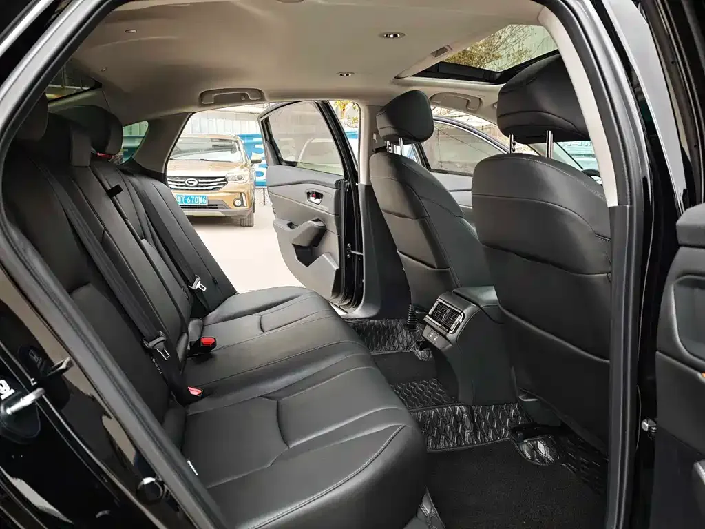 Honda Accord 2025 из CN, фото 5