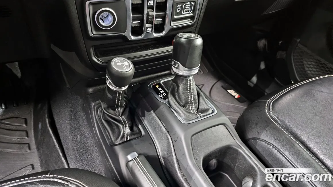 Jeep Wrangler 2021 из KR, фото 6