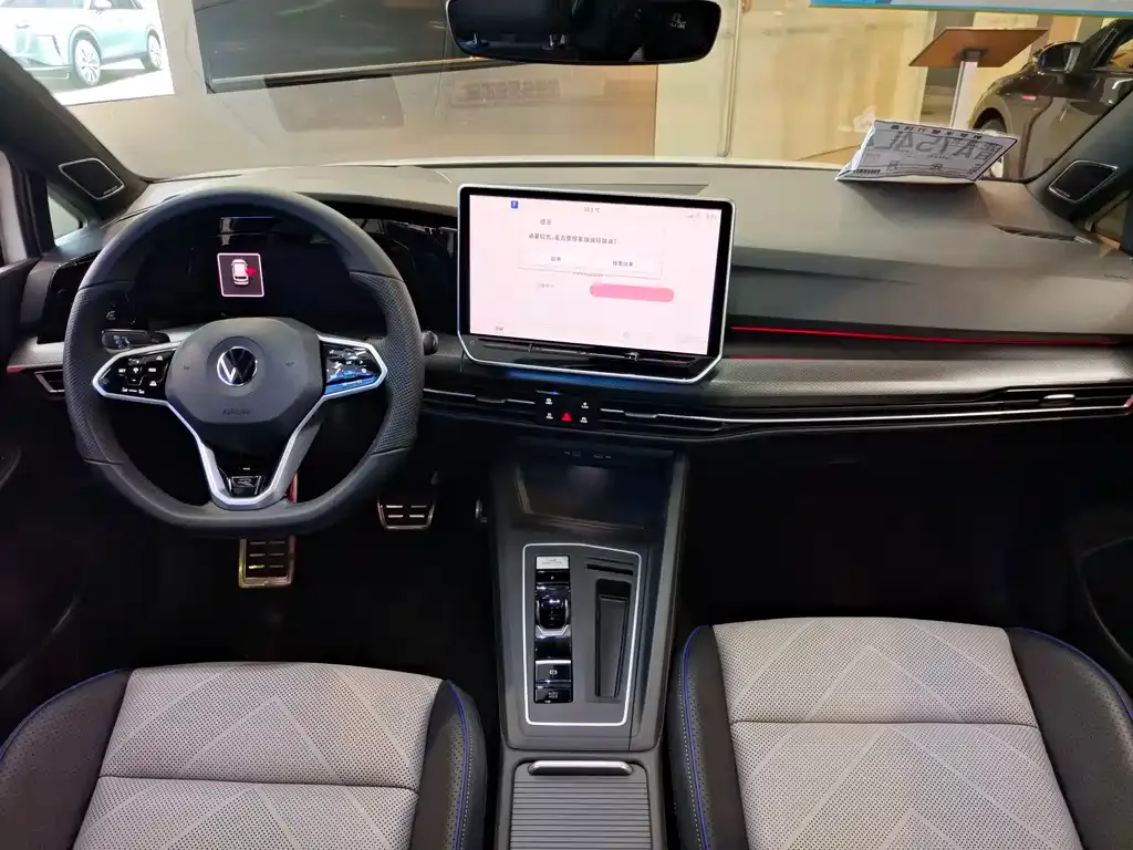 Volkswagen Golf 2025 из CN, фото 6