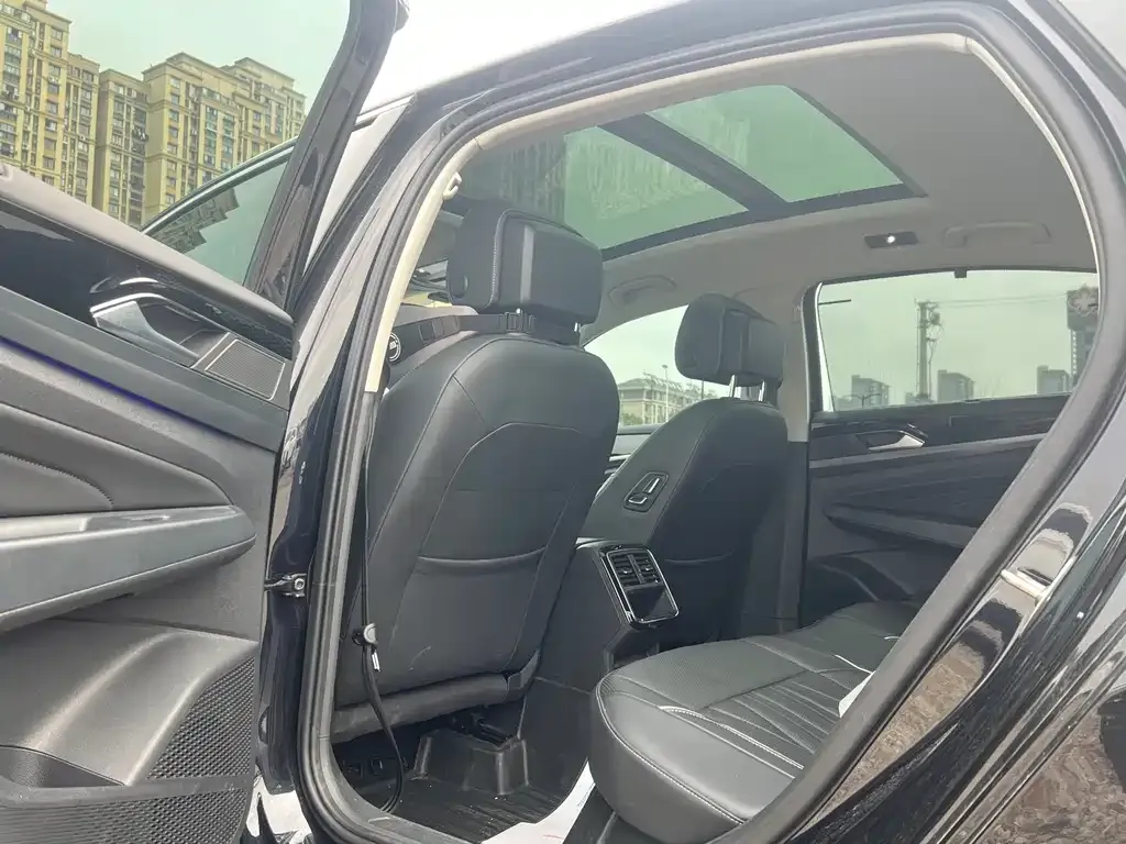 Volkswagen Passat — фото 3