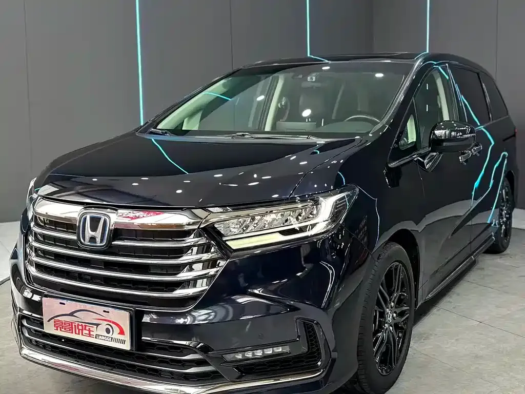Honda Odyssey — фото 1