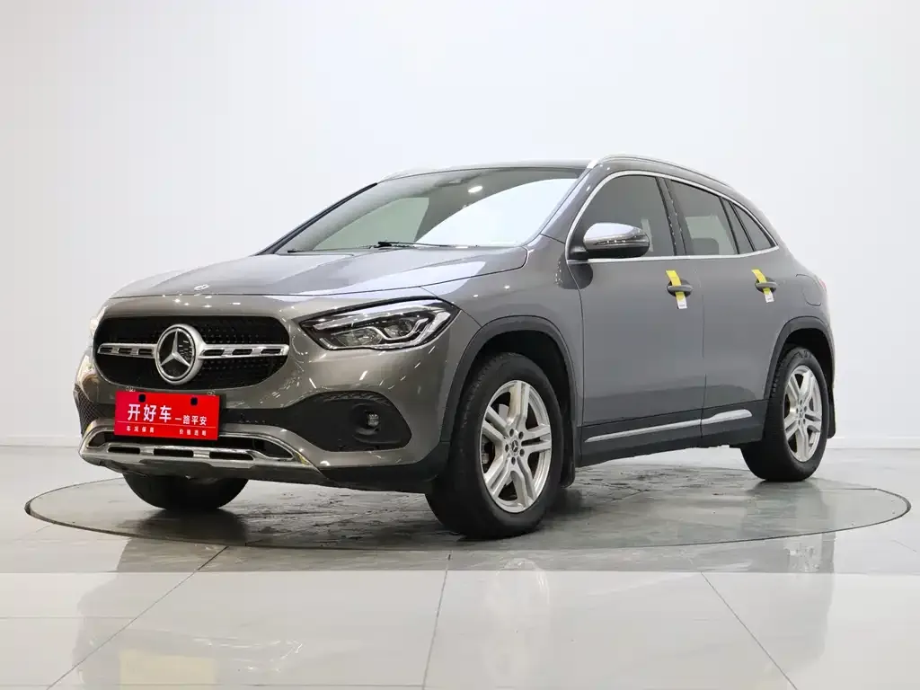 Mercedes-Benz GLA — фото 10