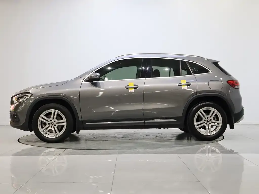 Mercedes-Benz GLA — фото 6