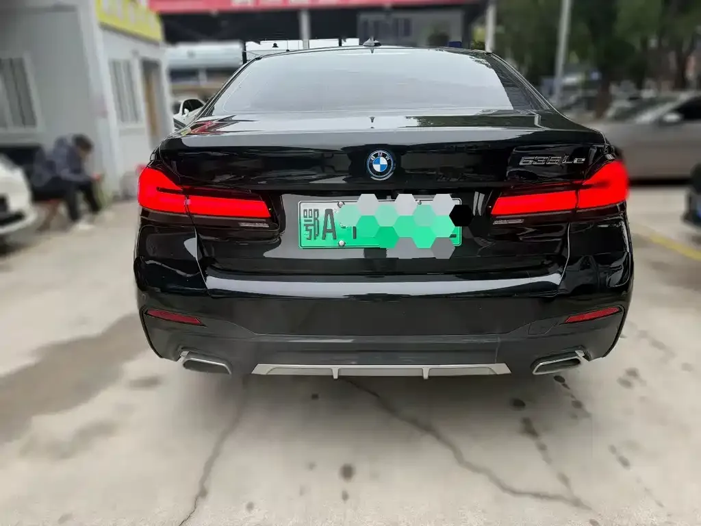 BMW 5 Series New Energy — фото 2