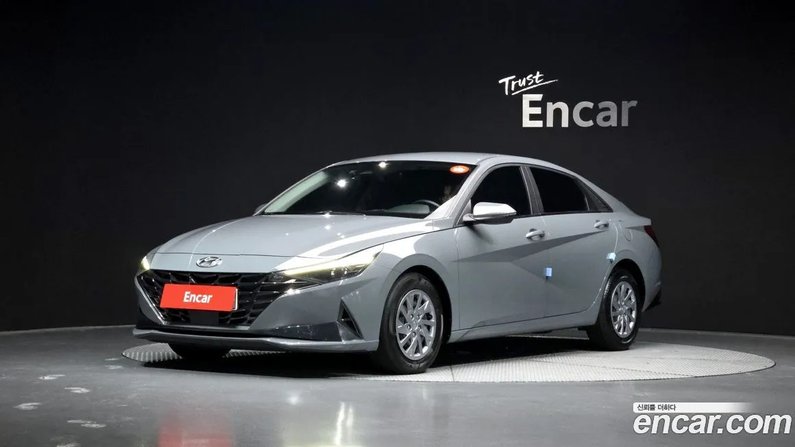 Hyundai AVANTE — фото 1