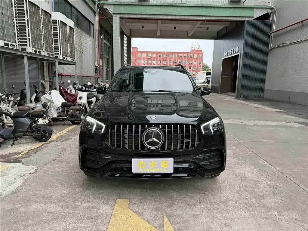 Mercedes-Benz GLE AMG — фото 1