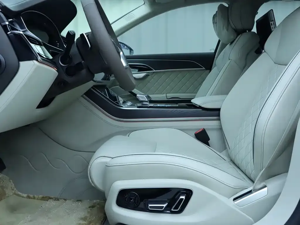 Audi A8 2025 из CN, фото 7