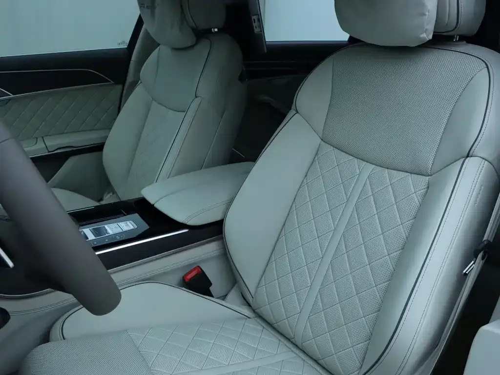 Audi A8 2025 из CN, фото 10