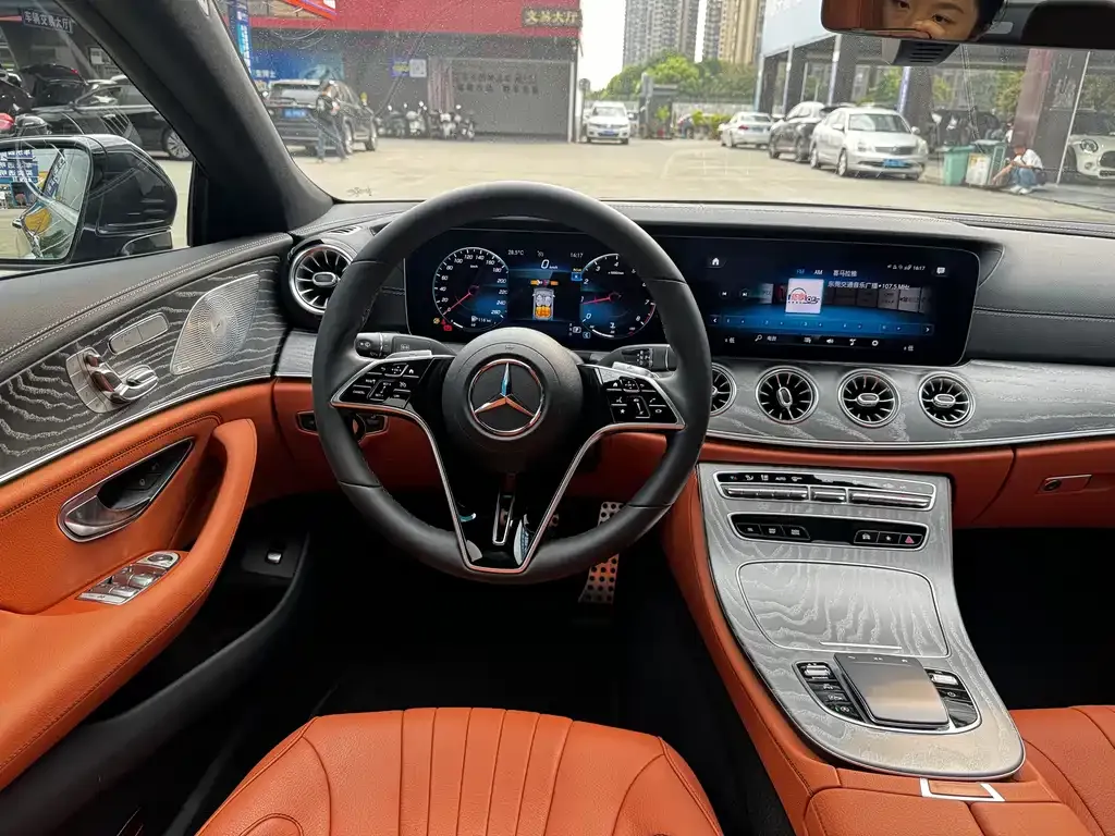 Mercedes-Benz CLS — фото 10