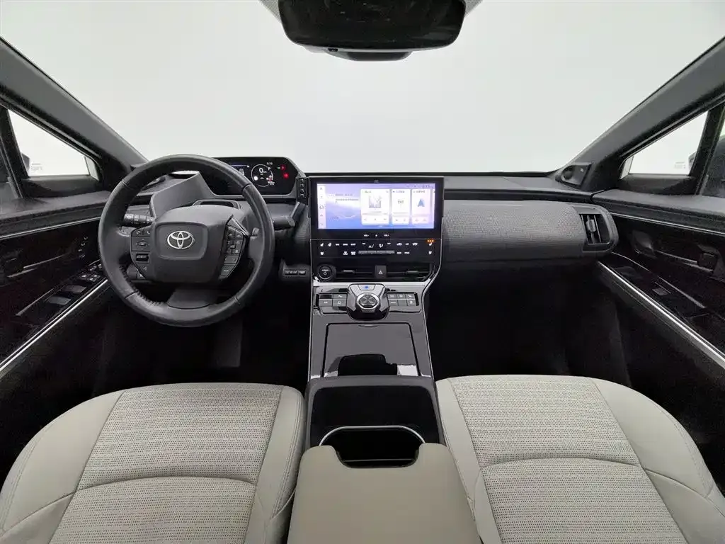 Toyota Platinum 4X 2024 из CN, фото 10