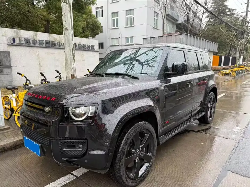 Land Rover Defender — фото 1