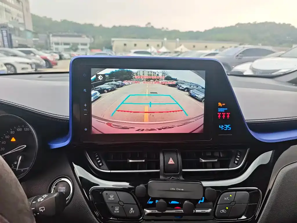 Toyota C-HR 2021 из CN, фото 8