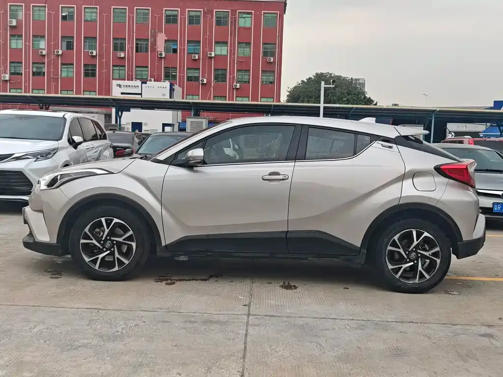 Toyota C-HR 2021 из CN, фото 6
