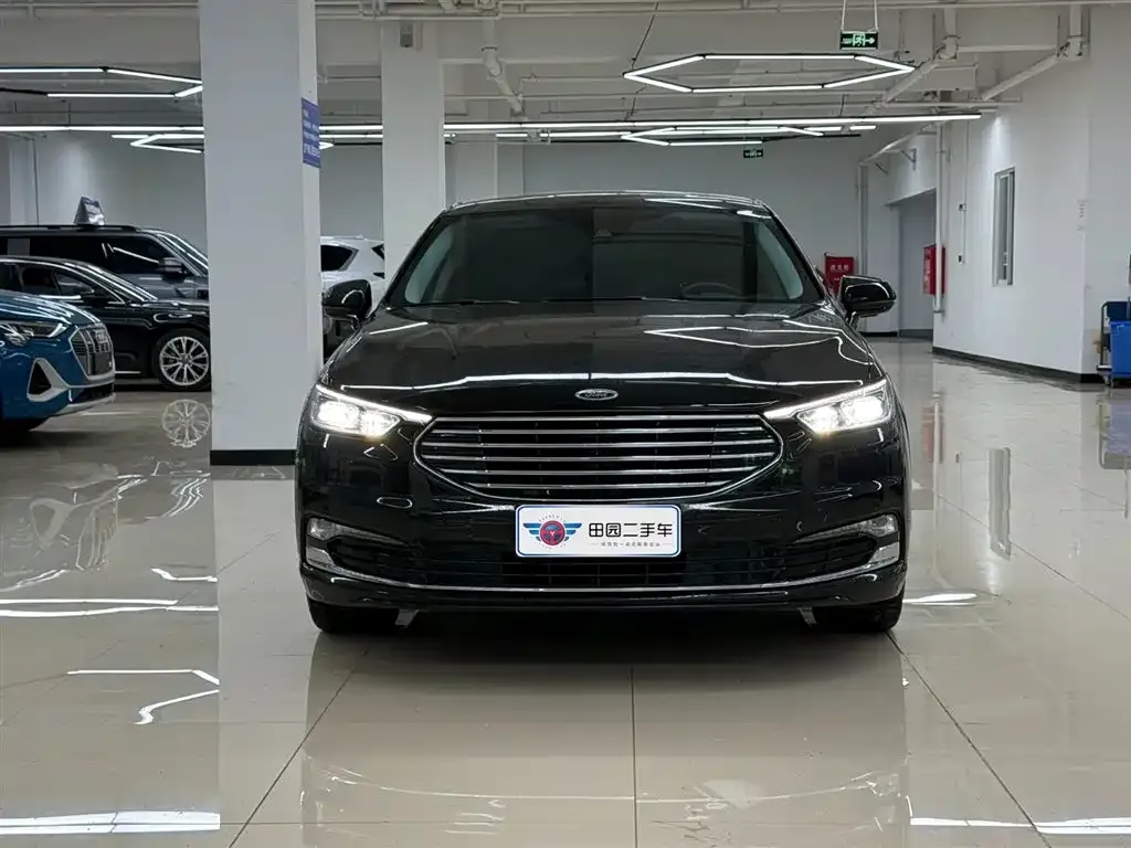 Ford Taurus 2021 из CN, фото 8