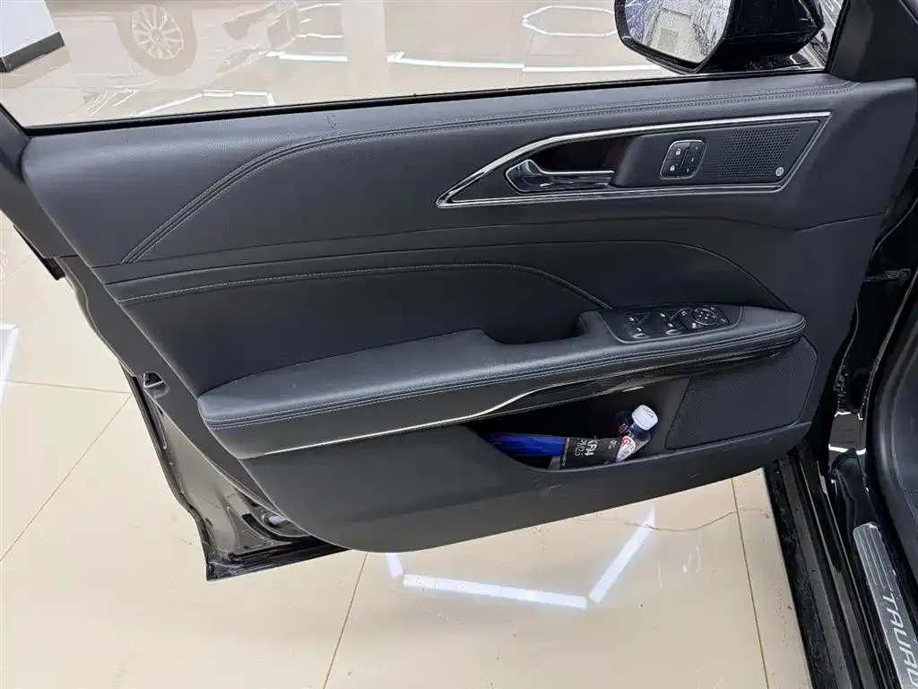 Ford Taurus 2021 из CN, фото 3