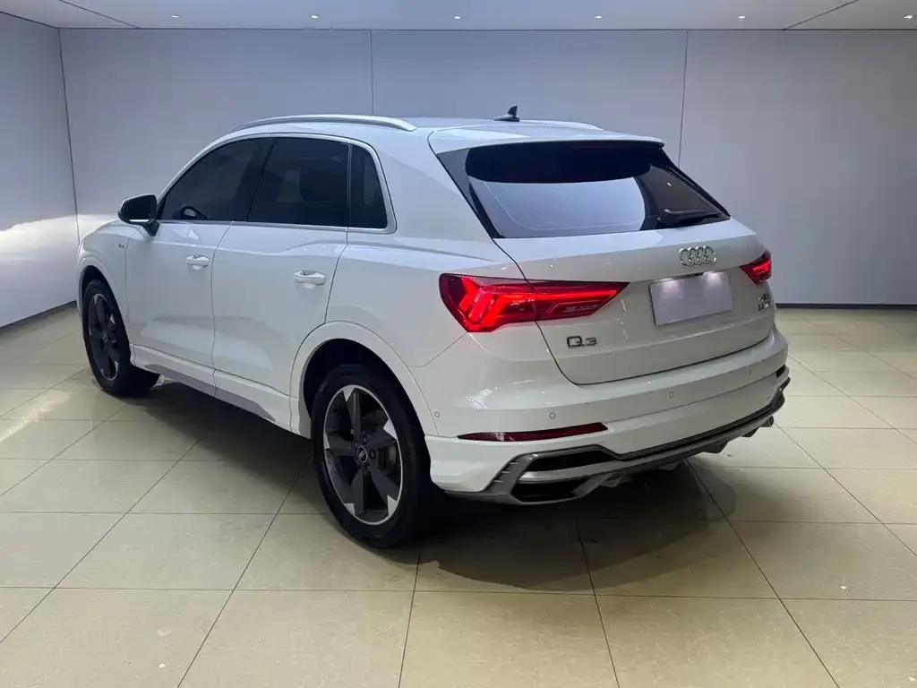 Audi Q3 2022 из CN, фото 5