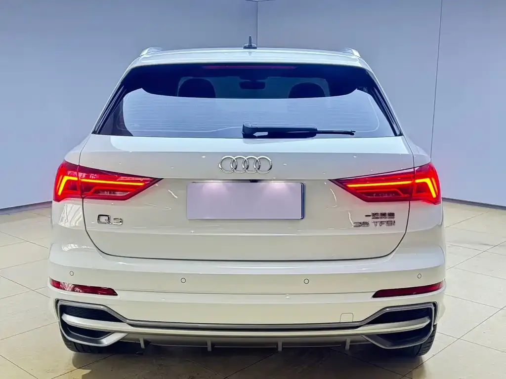 Audi Q3 2022 из CN, фото 2